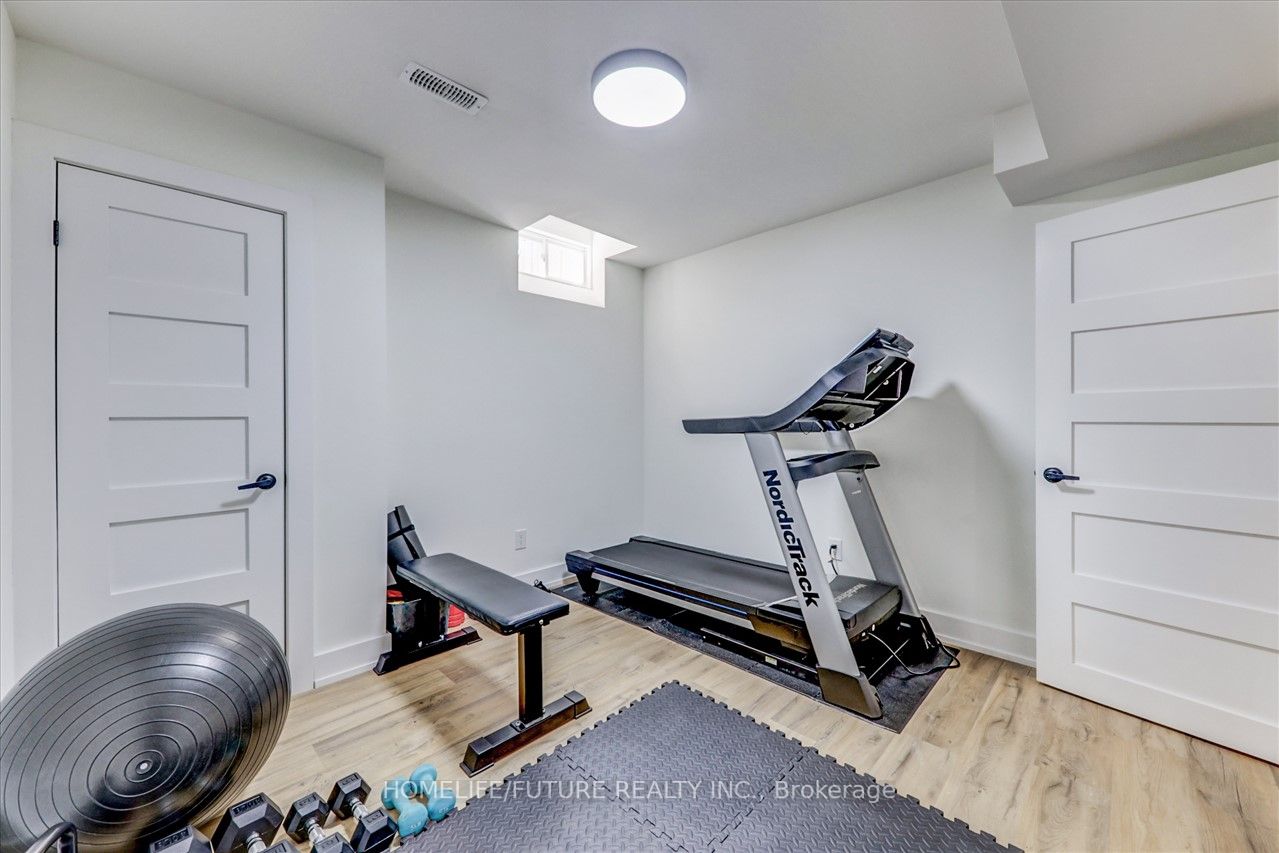 1258 Atkins Dr