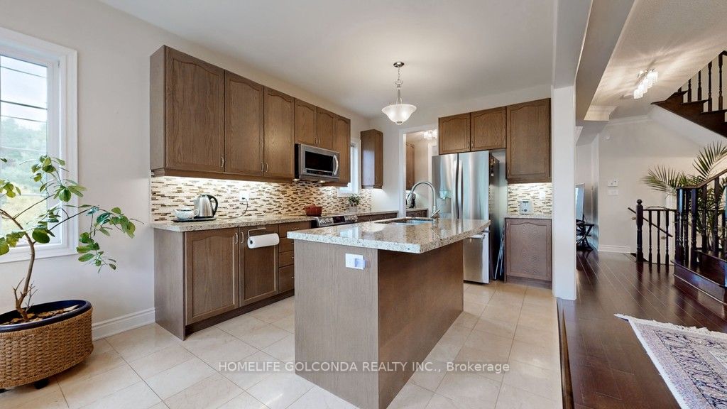 7 Gamble Glen Cres