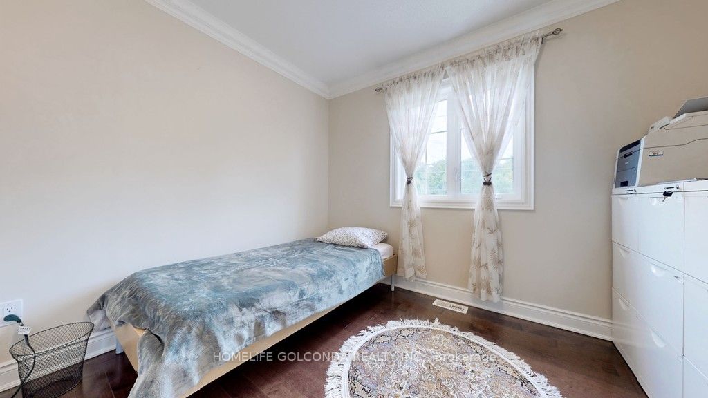 7 Gamble Glen Cres