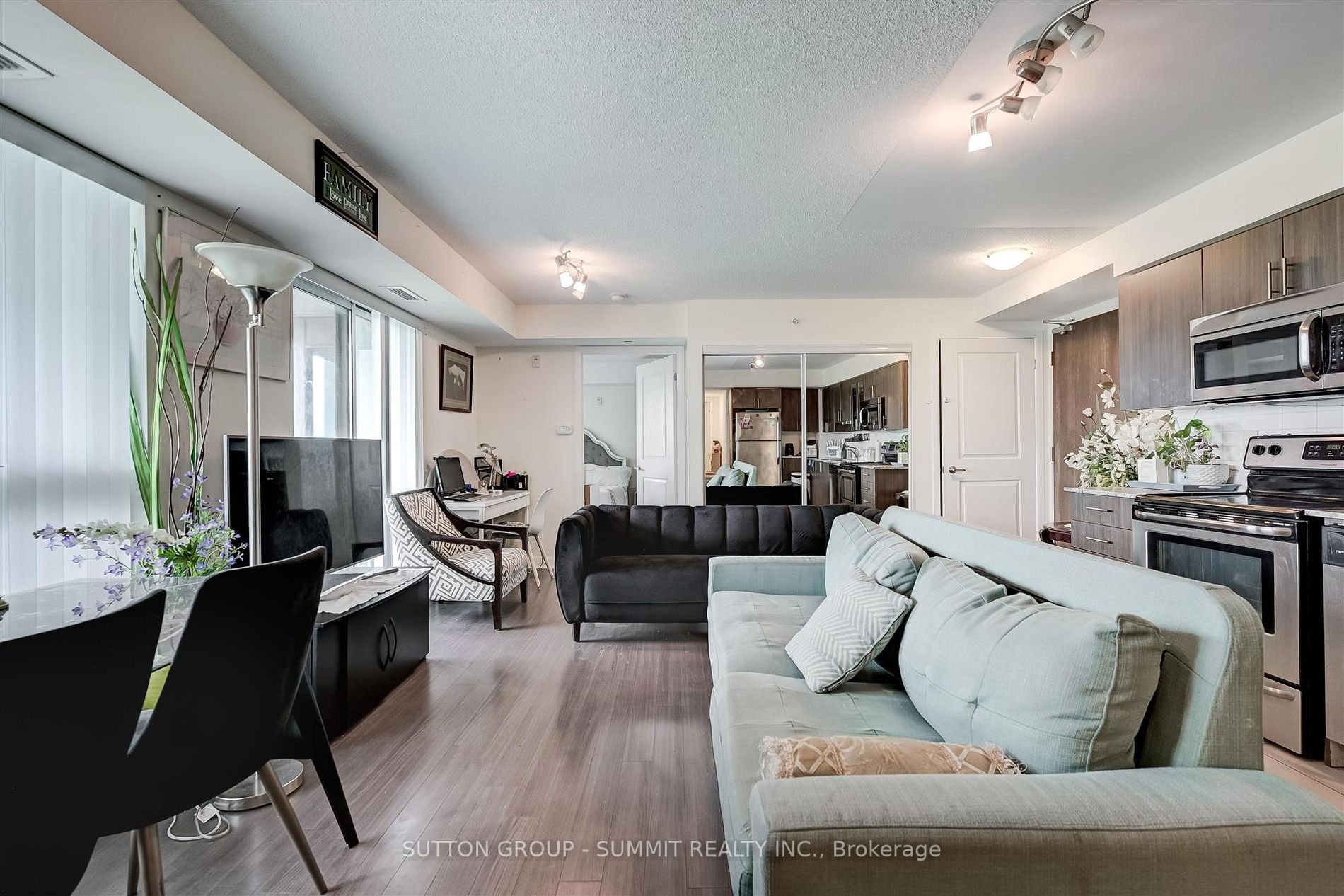 75 Norman Bethune Ave, #718