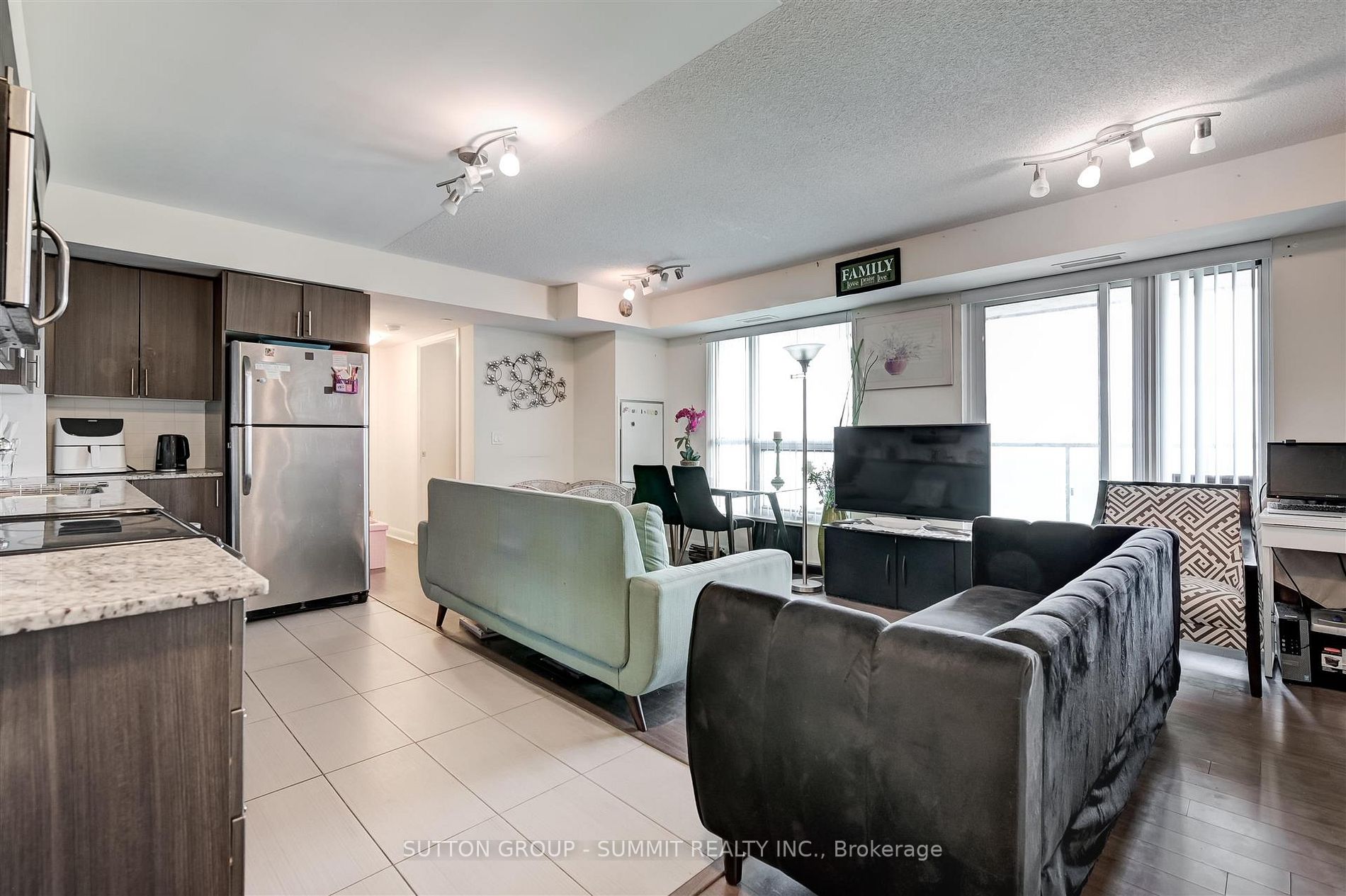 75 Norman Bethune Ave, #718