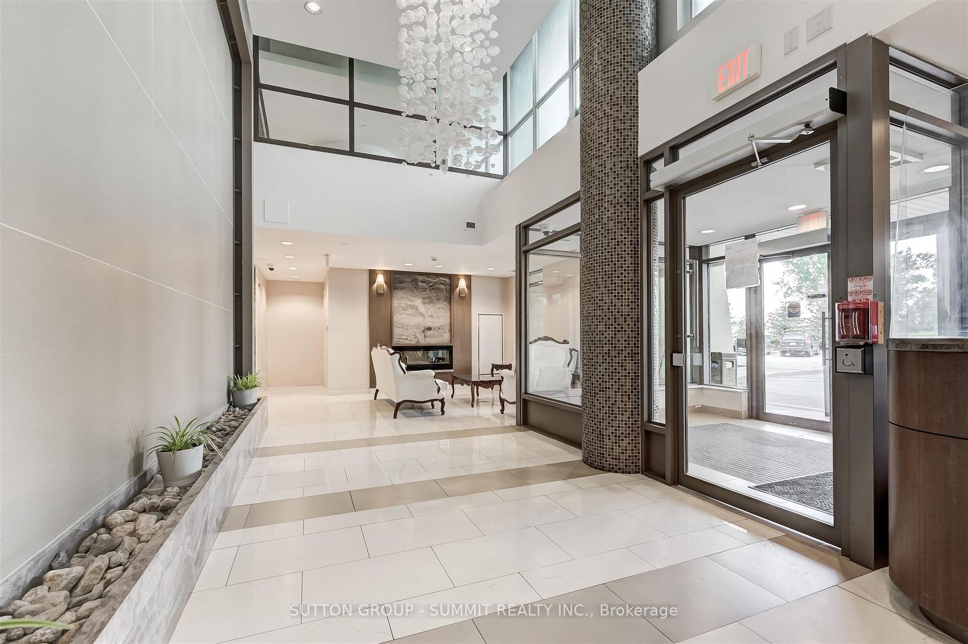 75 Norman Bethune Ave, #718