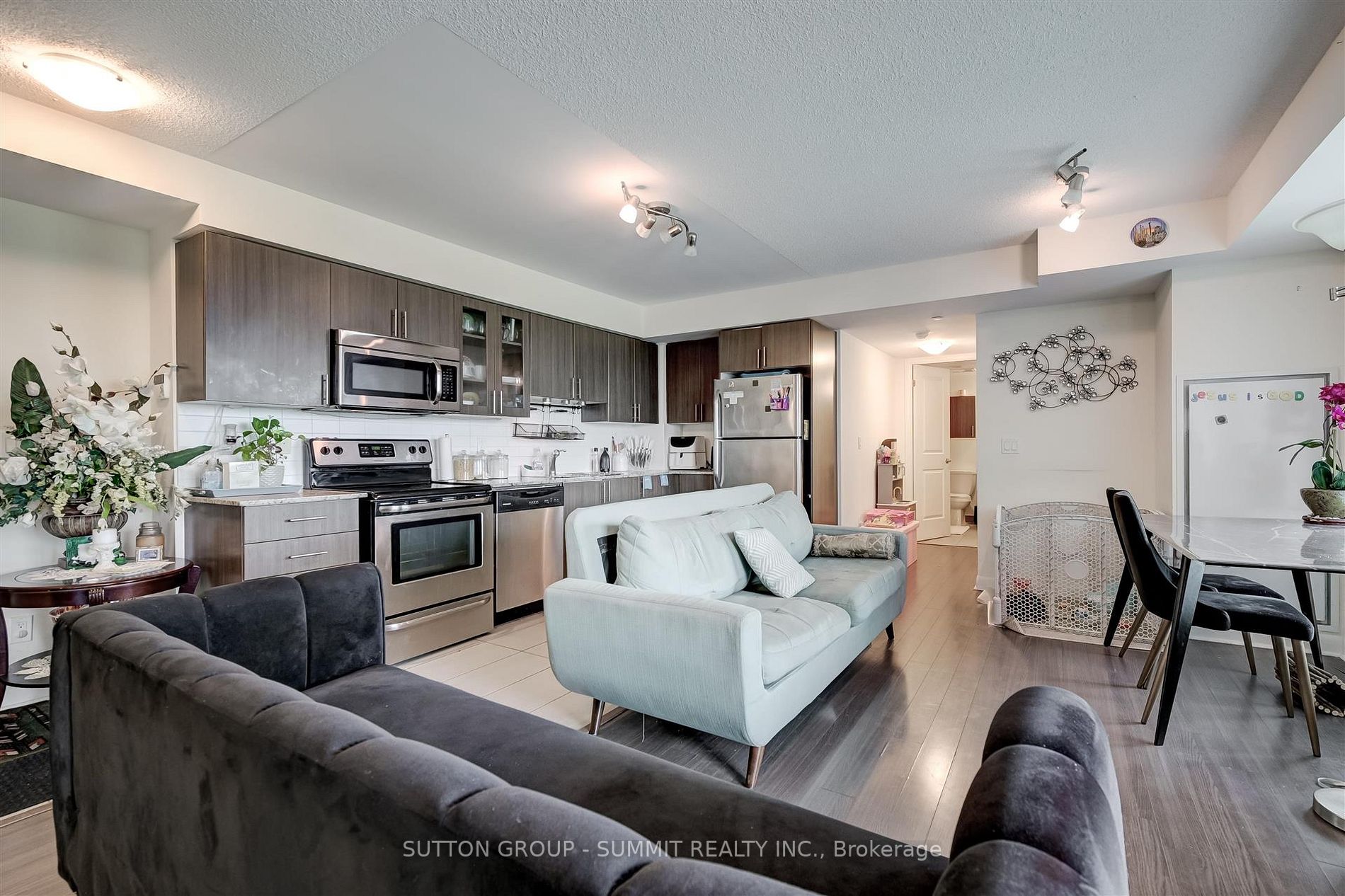 75 Norman Bethune Ave, #718