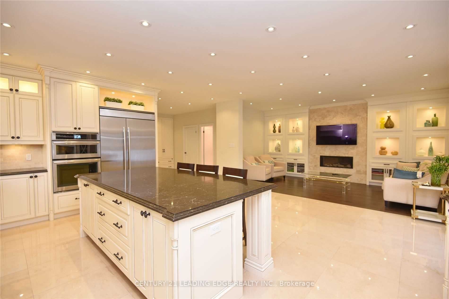 83 Grandlea Crescent