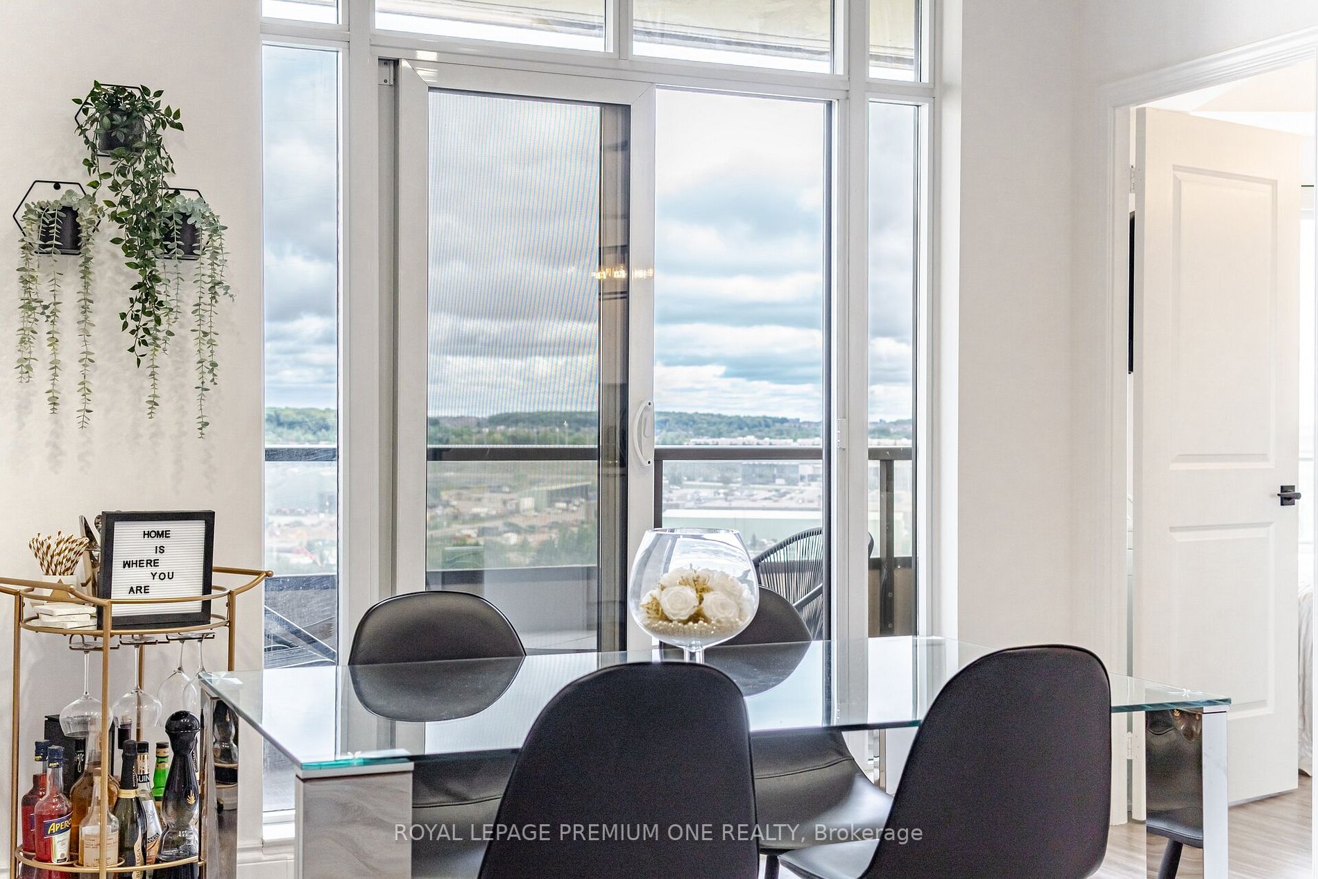 9225 Jane Street, #1209