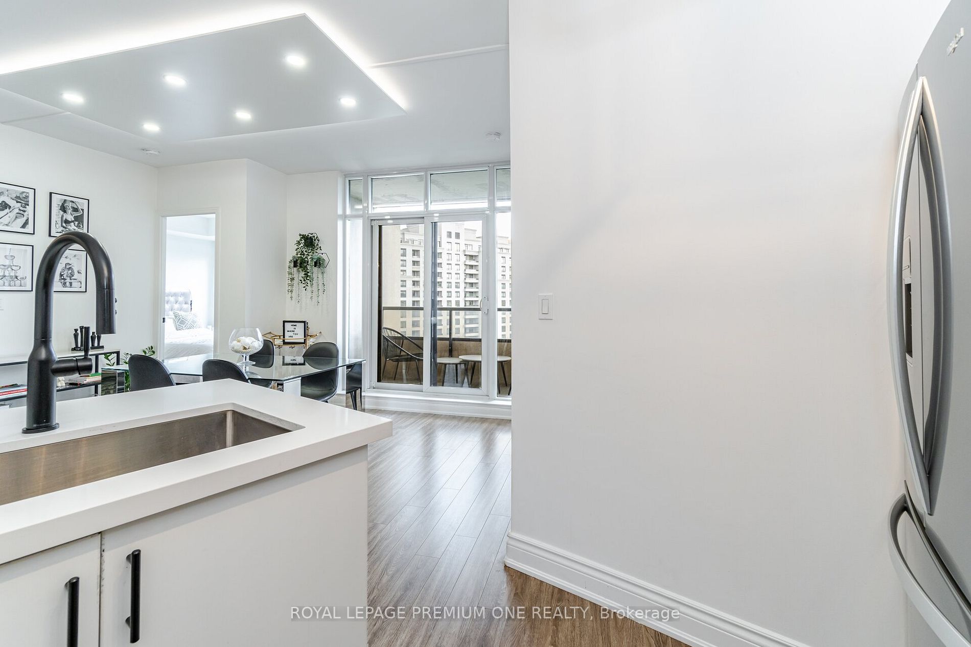 9225 Jane Street, #1209