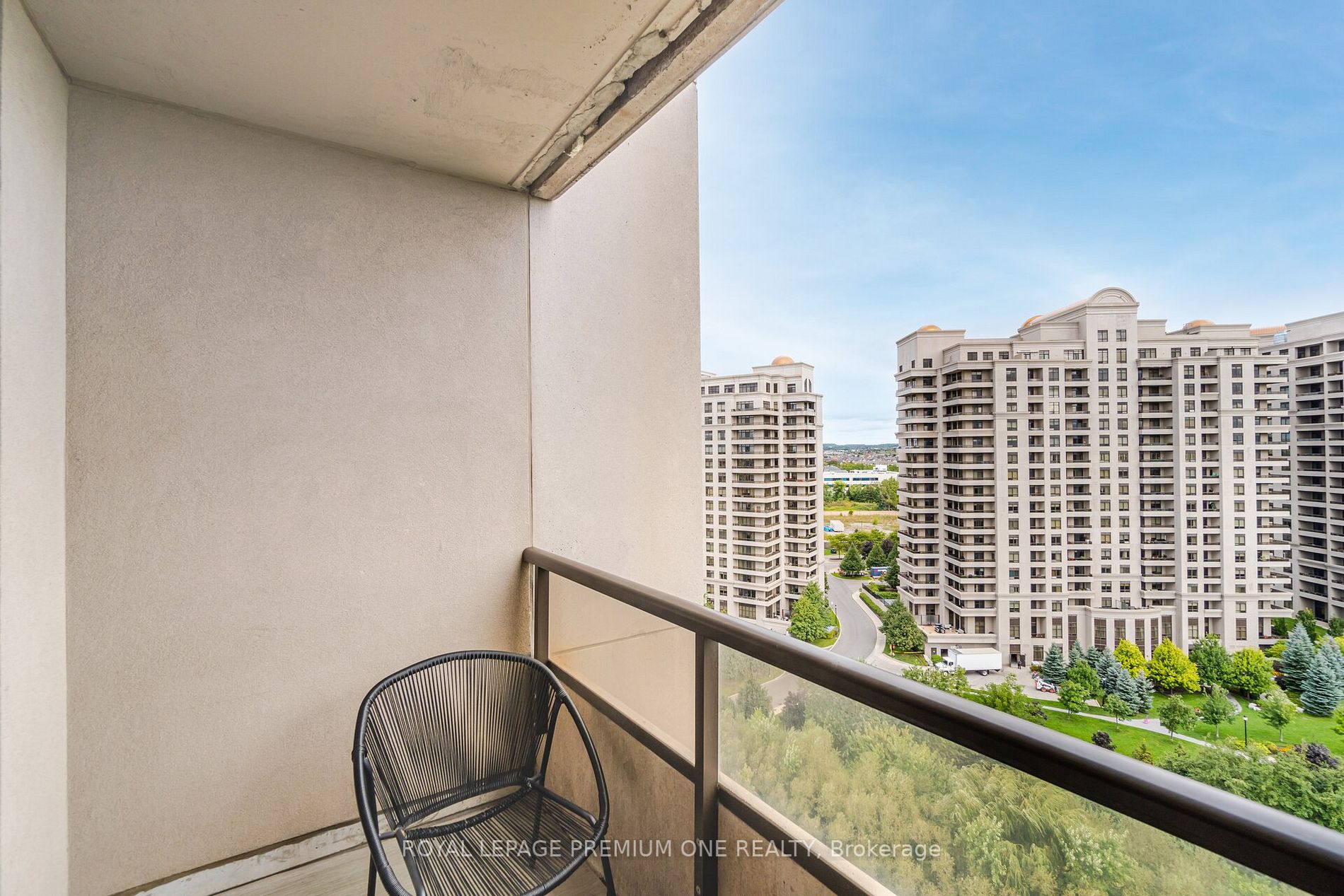 9225 Jane Street, #1209