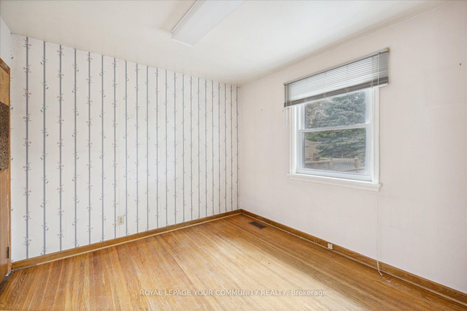 33 Rockport Cres