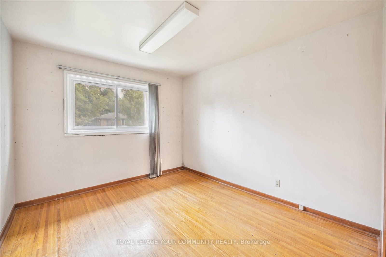33 Rockport Cres