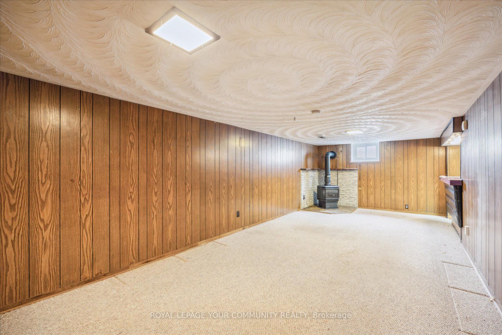33 Rockport Cres