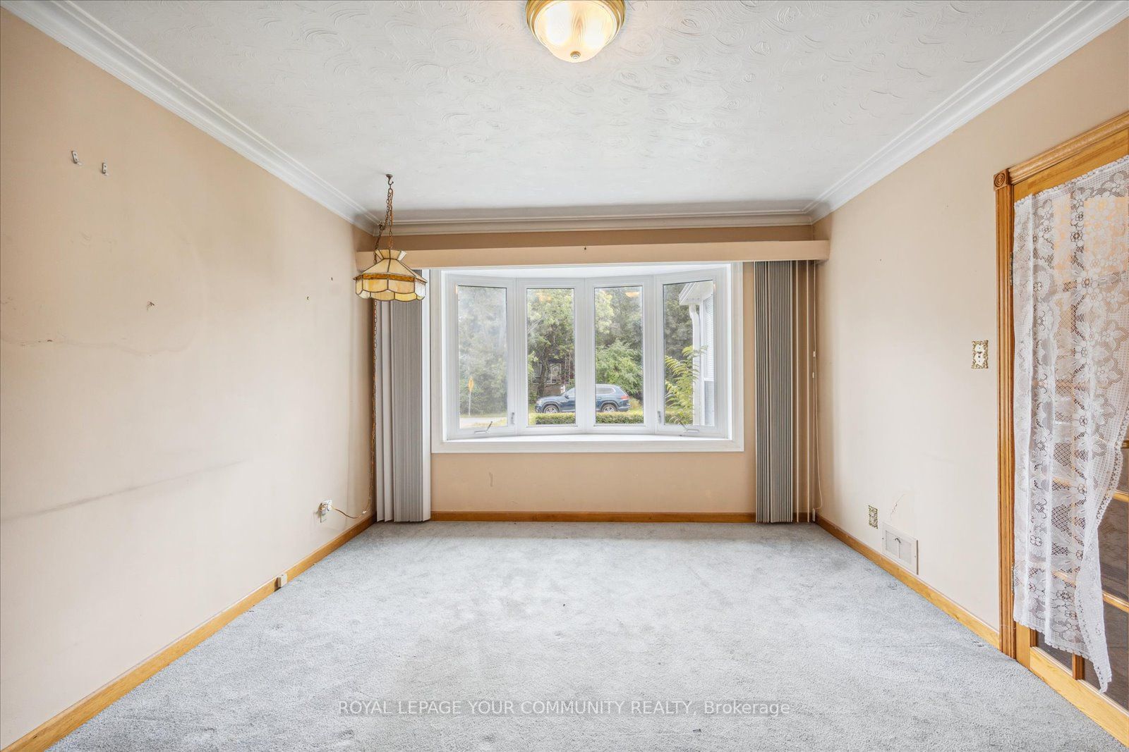 33 Rockport Cres