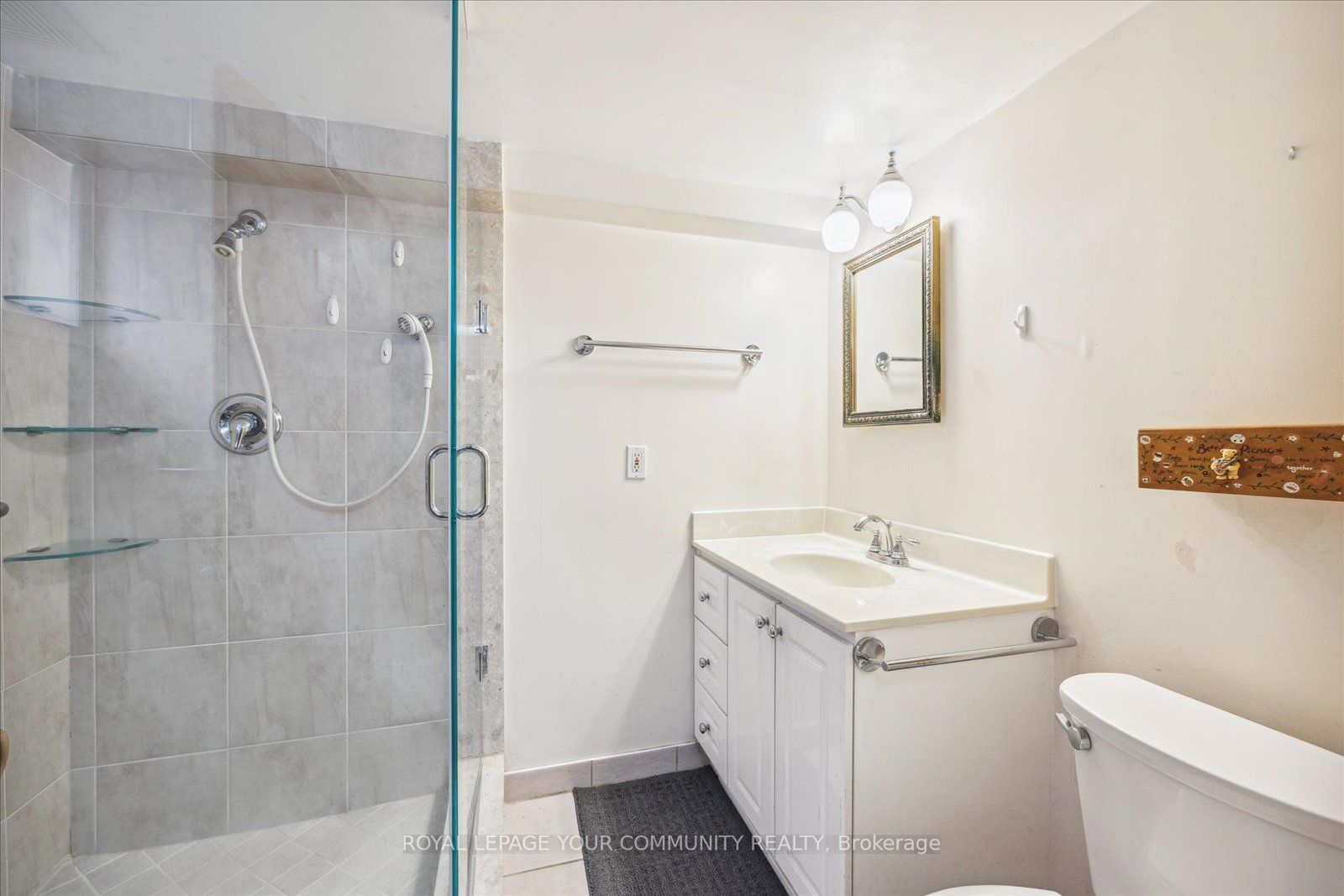 33 Rockport Cres