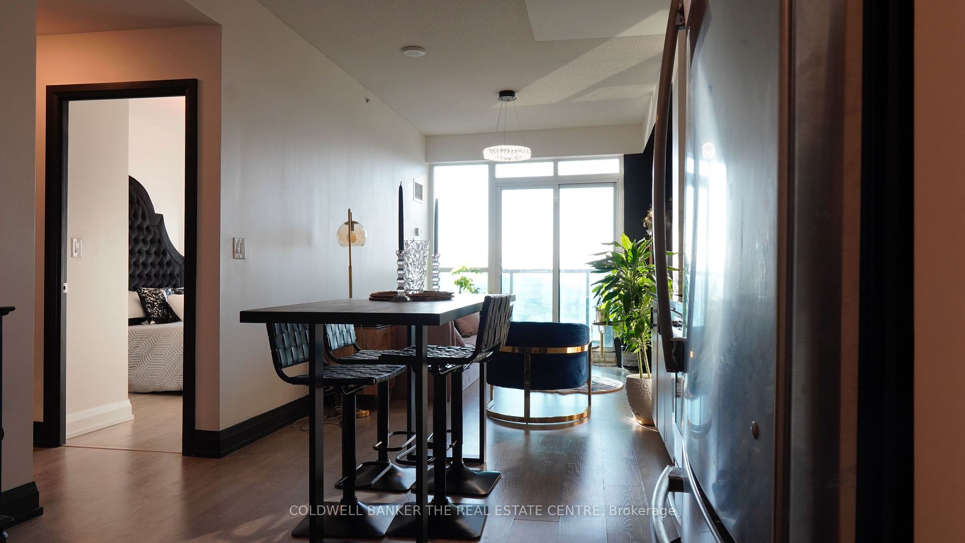 7161 Yonge St, #2035