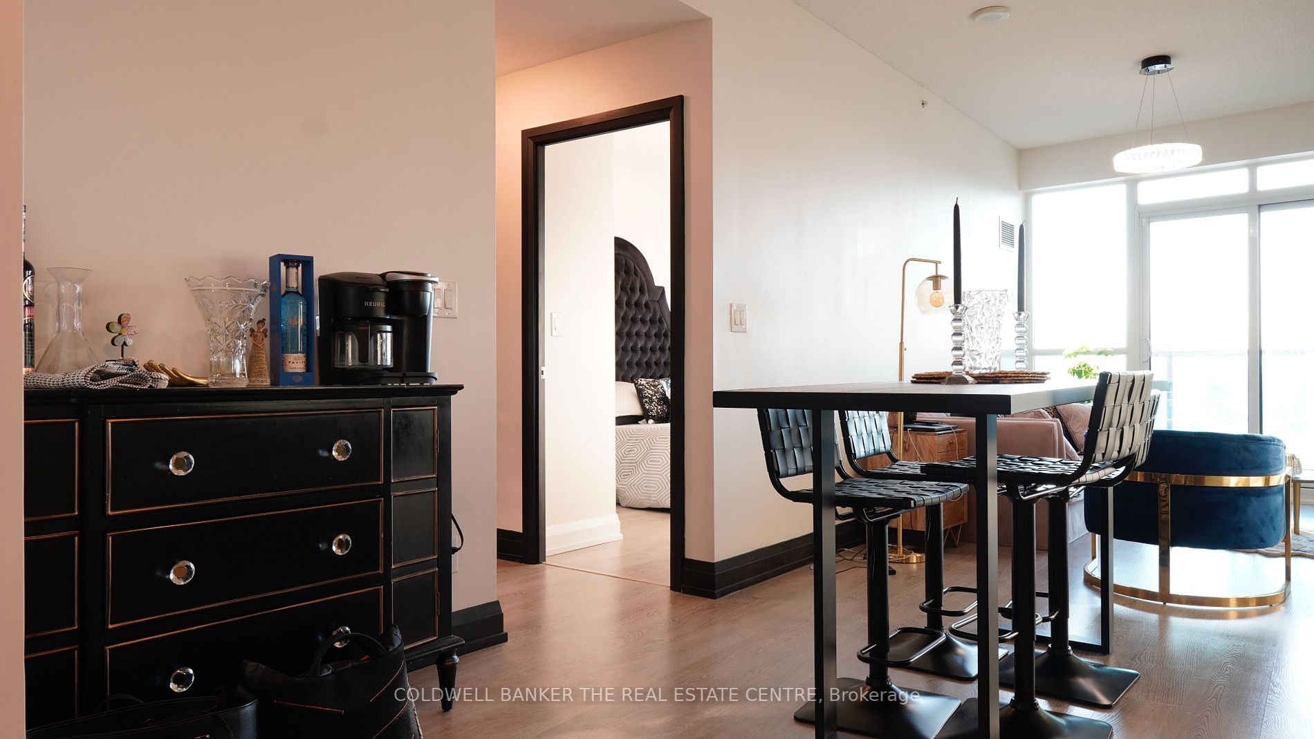 7161 Yonge St, #2035