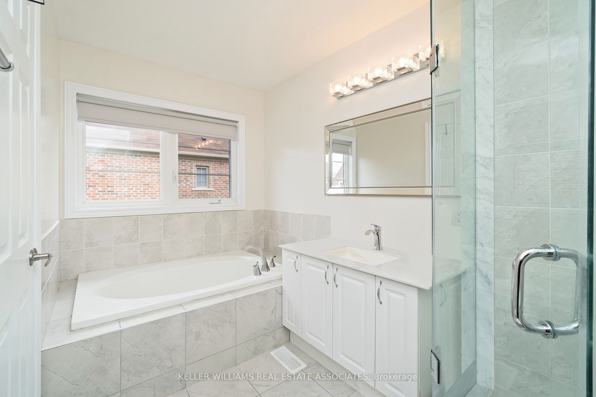 Listing N7003970 - Large Photo # 18