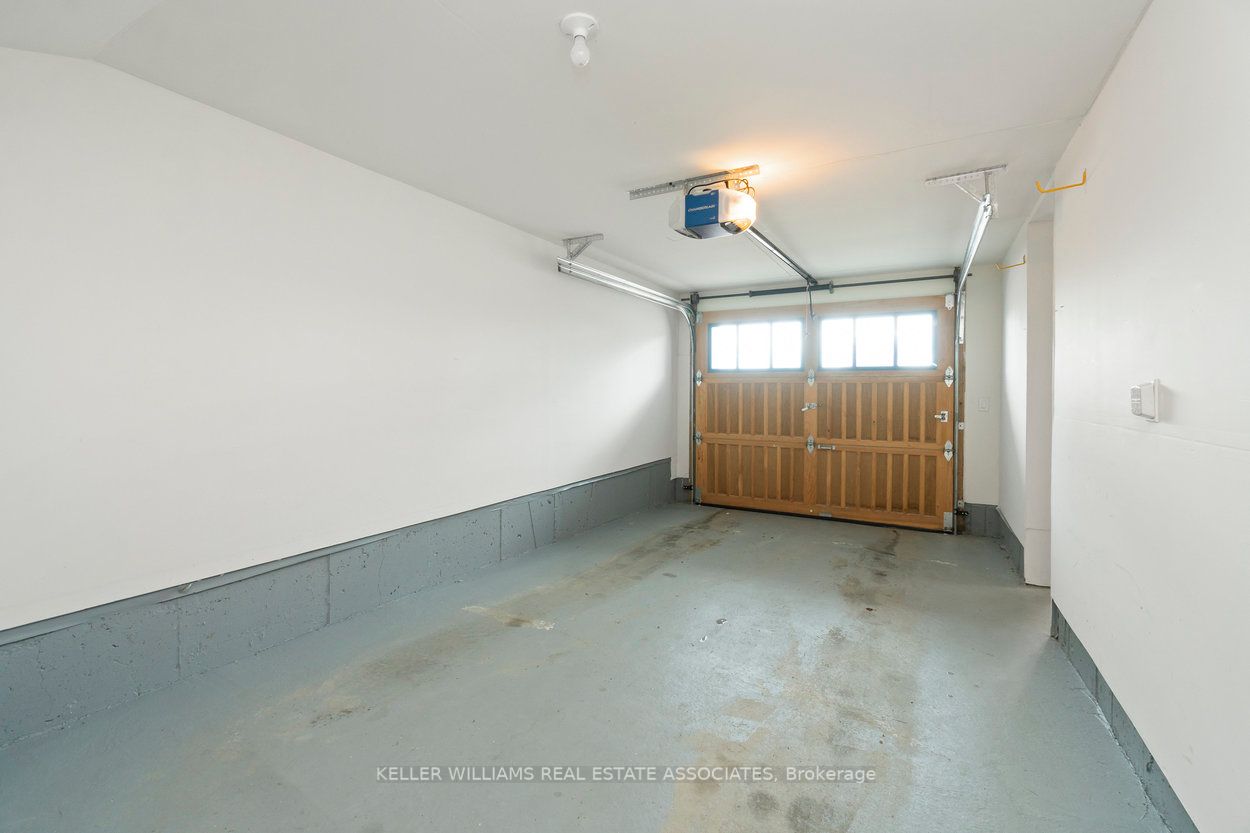 Listing N7003970 - Large Photo # 31