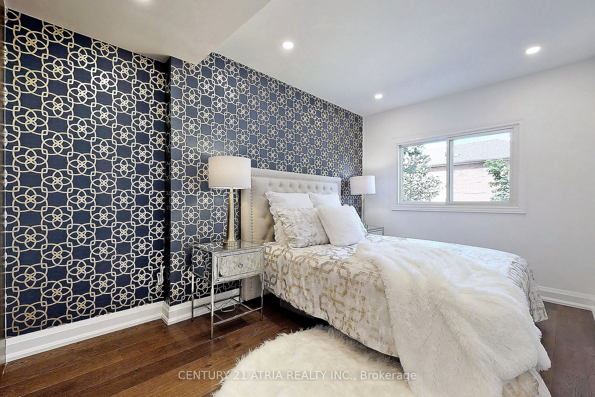 132 kersey Crescent, #upper
