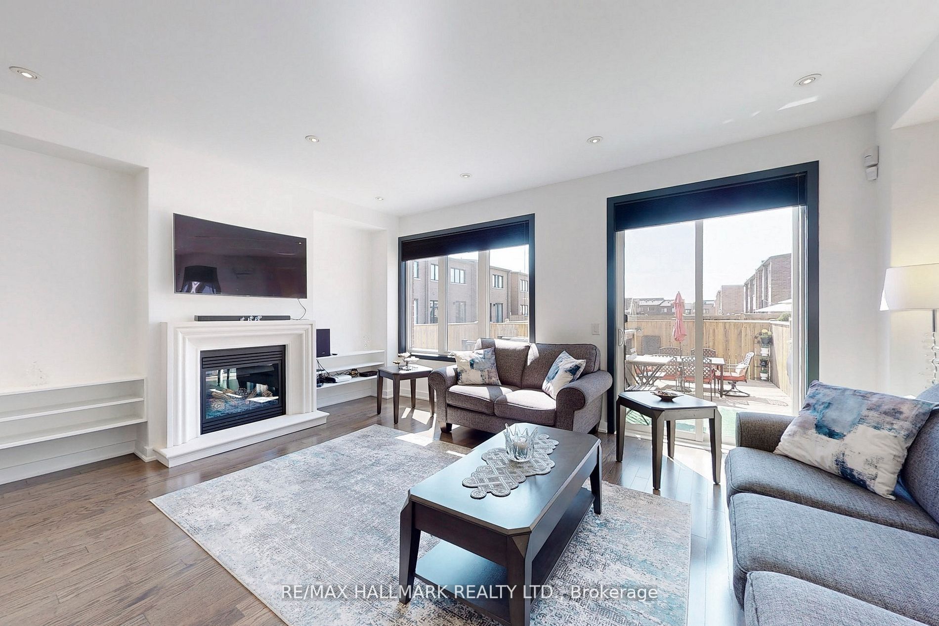 114 Dariole Dr