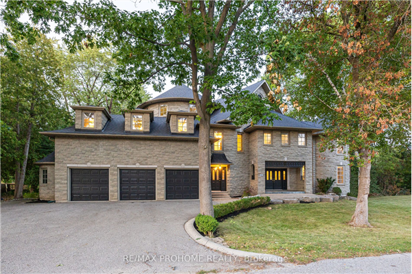 11 Second St N, Markham