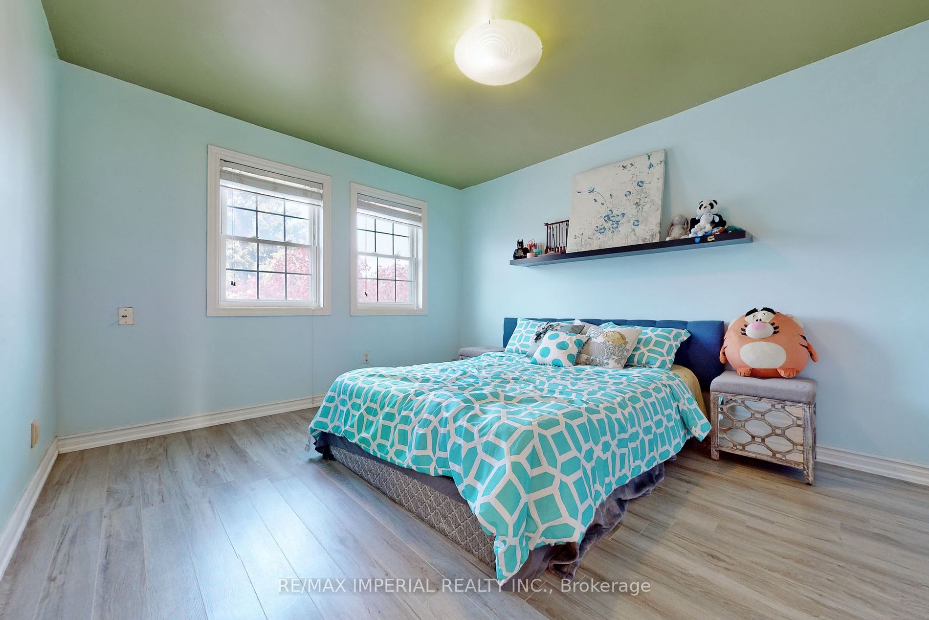 158 Chambers Cres
