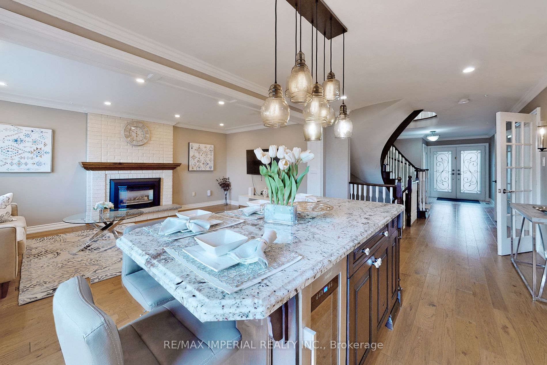 158 Chambers Cres