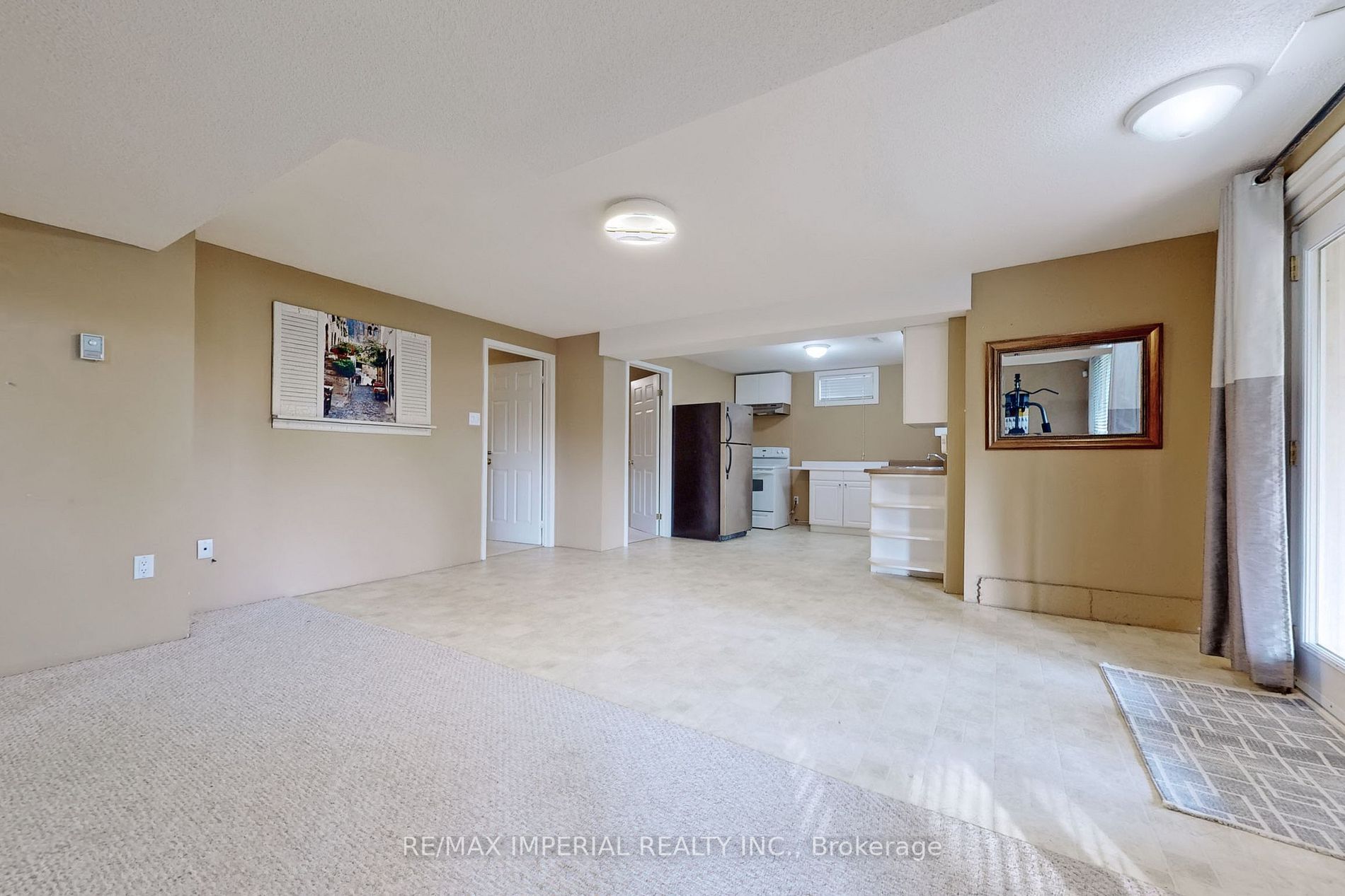 158 Chambers Cres