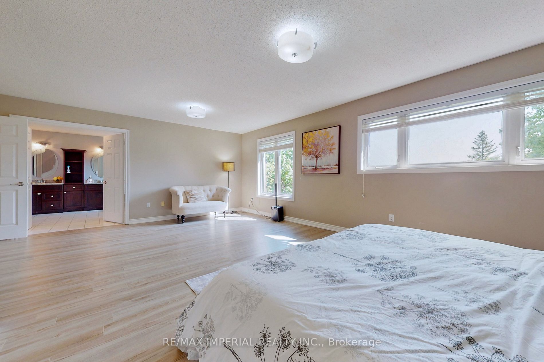 158 Chambers Cres