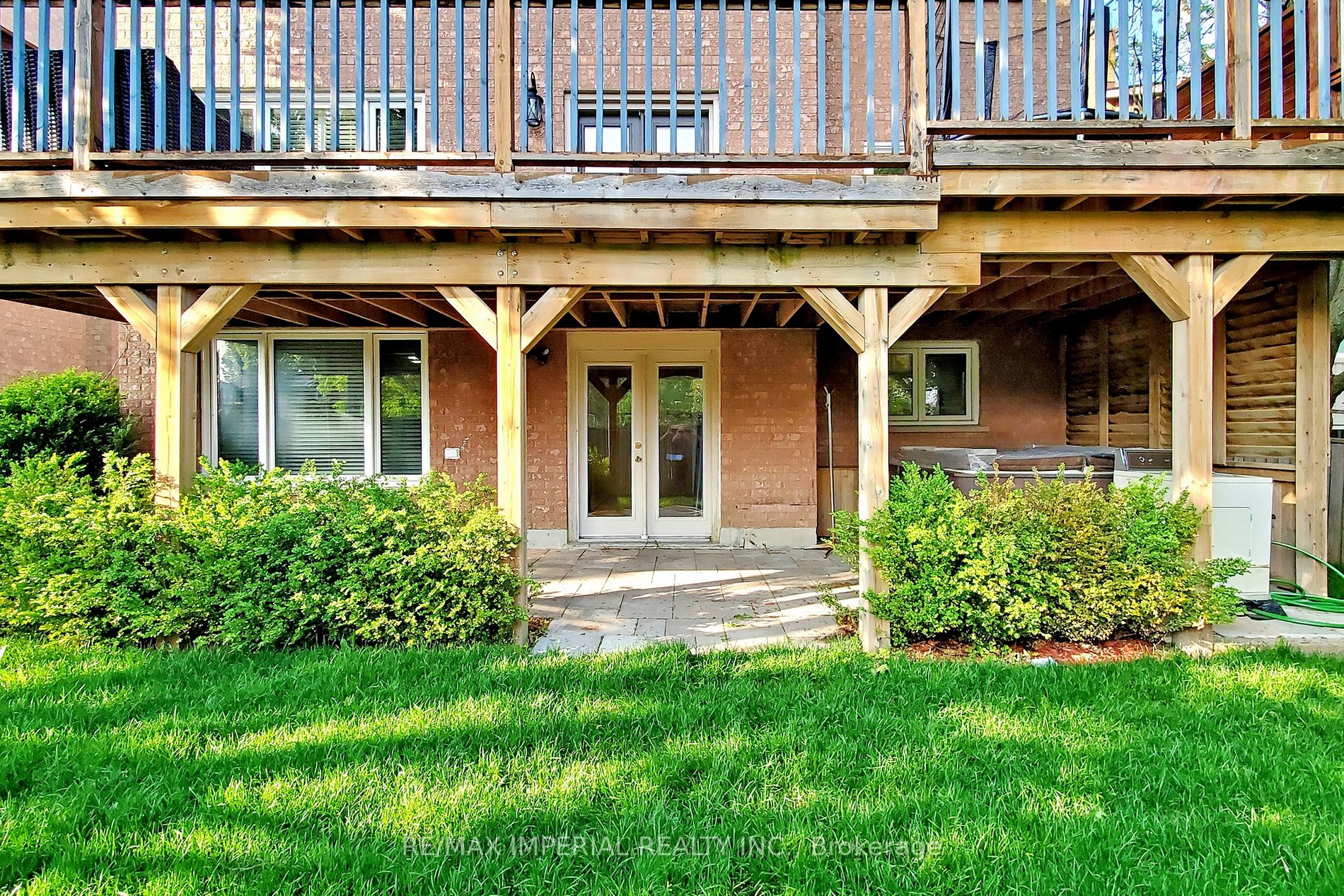 158 Chambers Cres