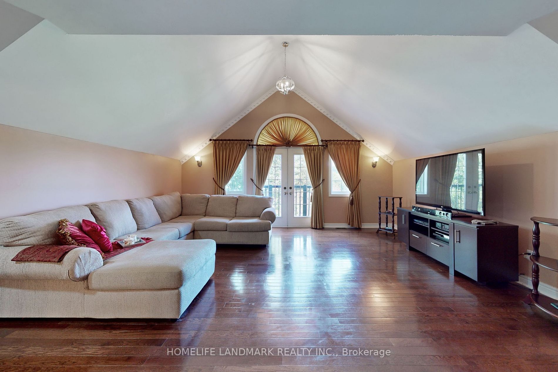 31 George Martin Dr