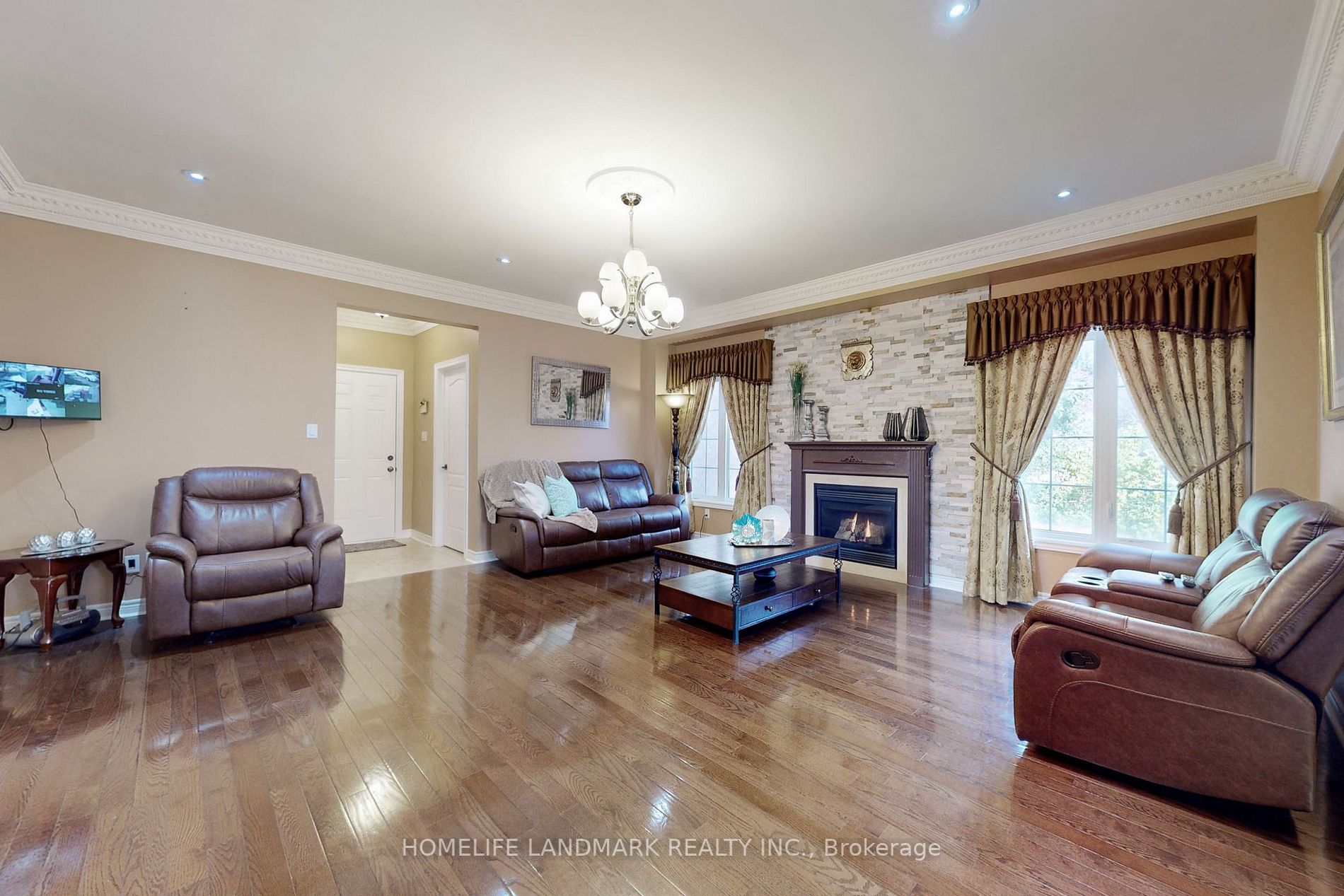 31 George Martin Dr