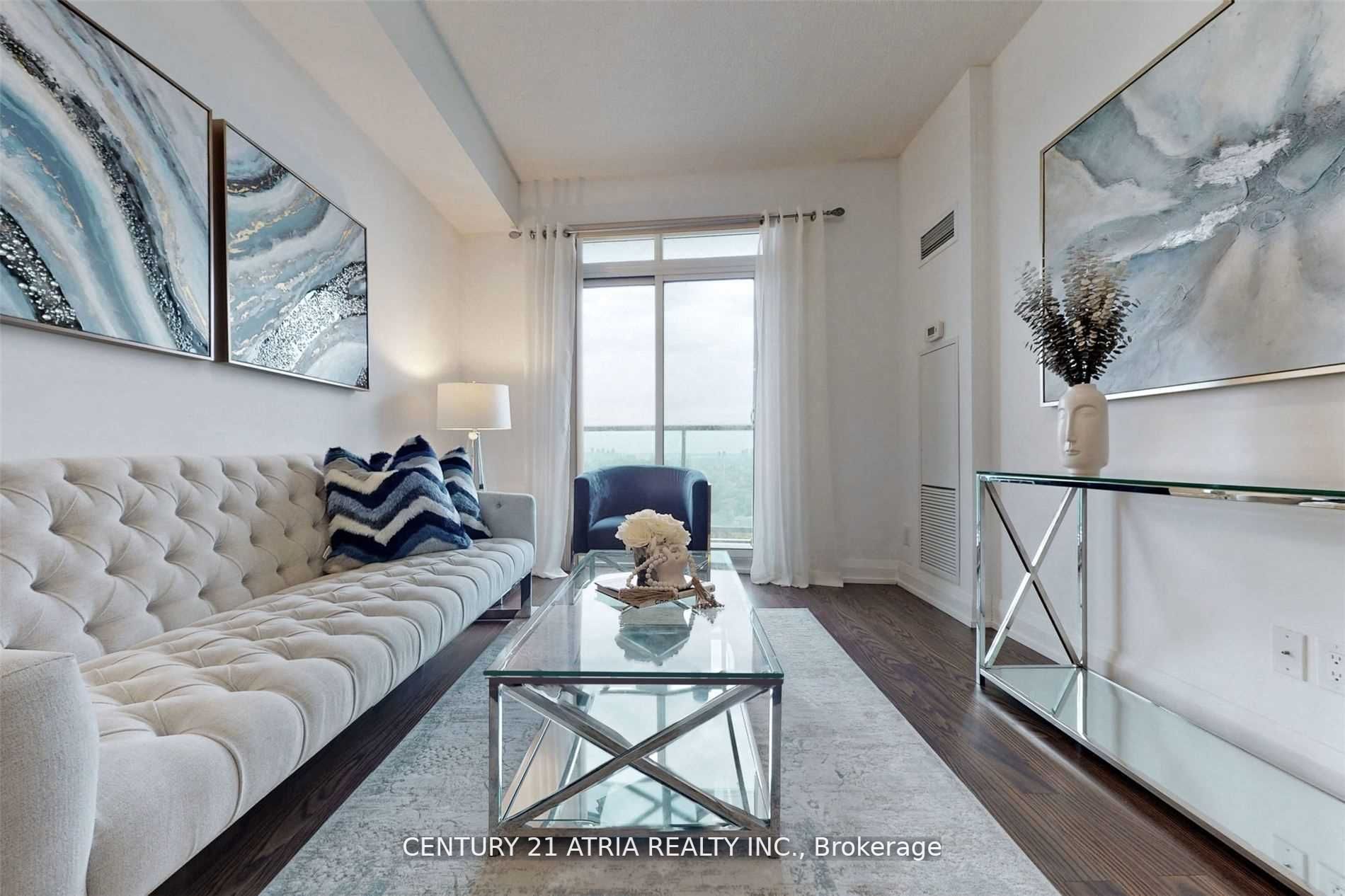 7161 Yonge Street, #1527