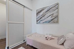 7161 Yonge Street, #1527