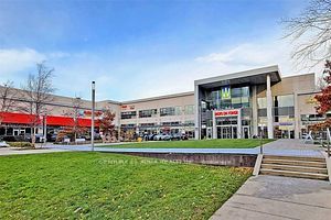 7161 Yonge Street, #1527