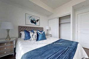 7161 Yonge Street, #1527