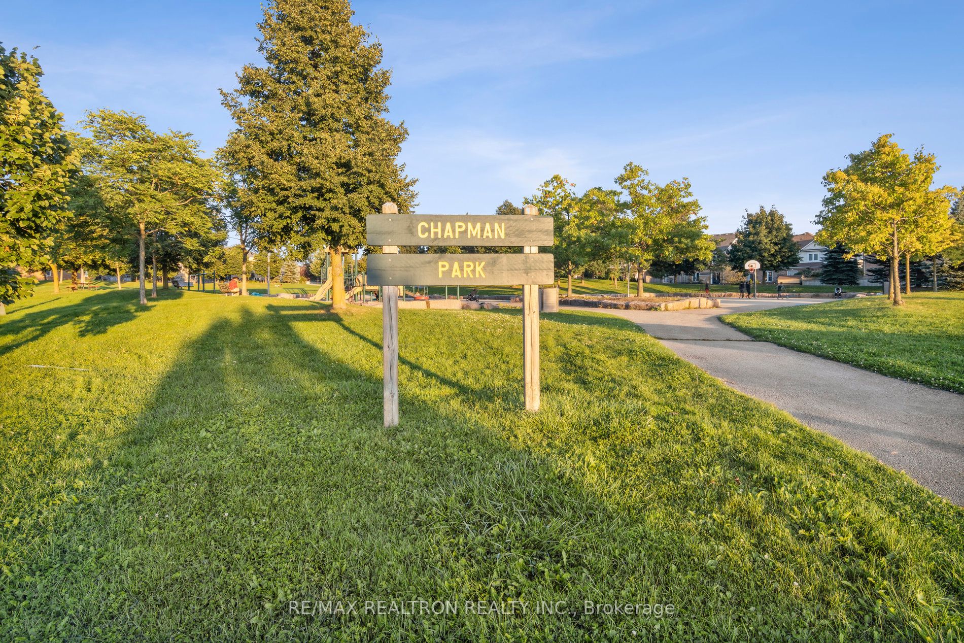 12 Baywell Cres
