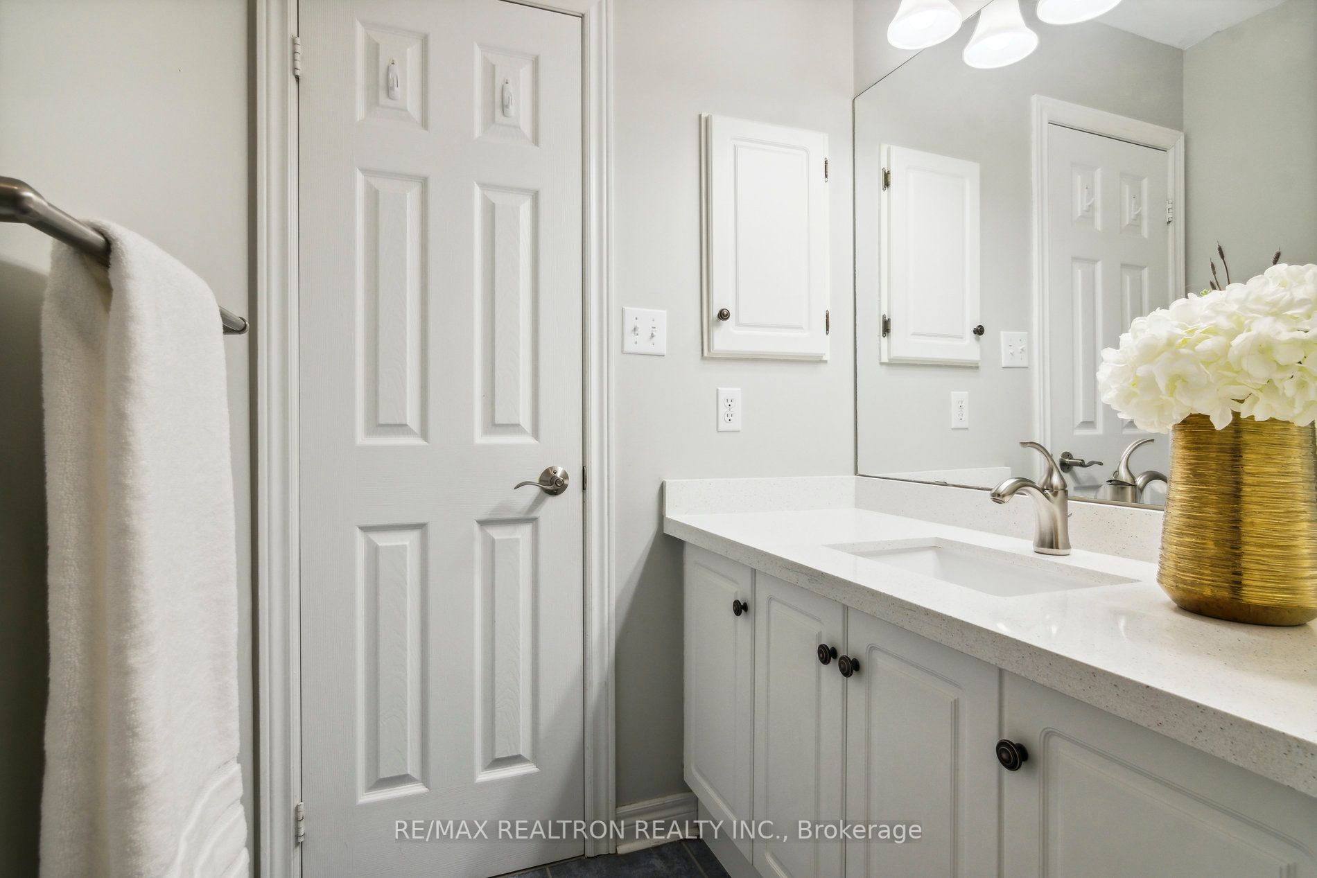 12 Baywell Cres