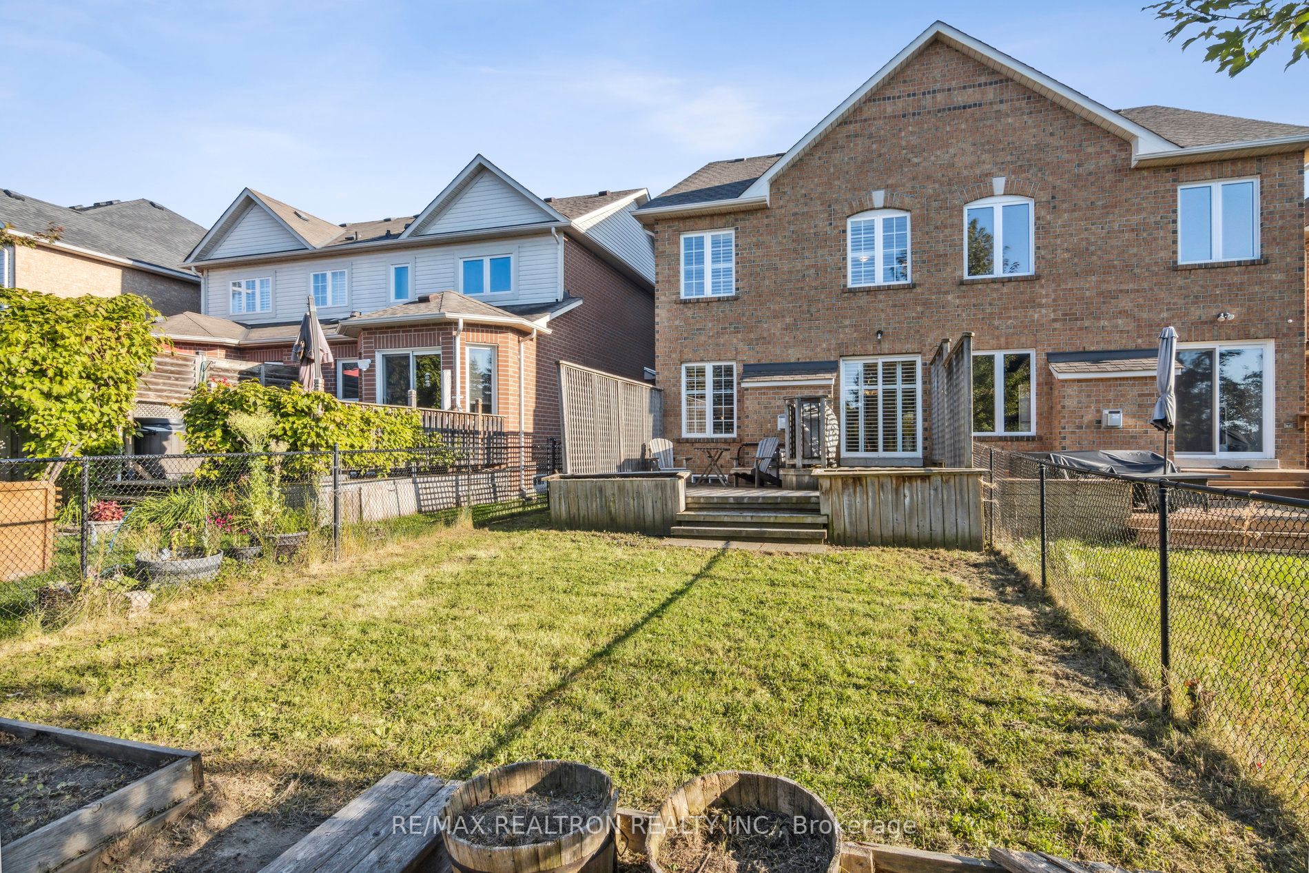 12 Baywell Cres