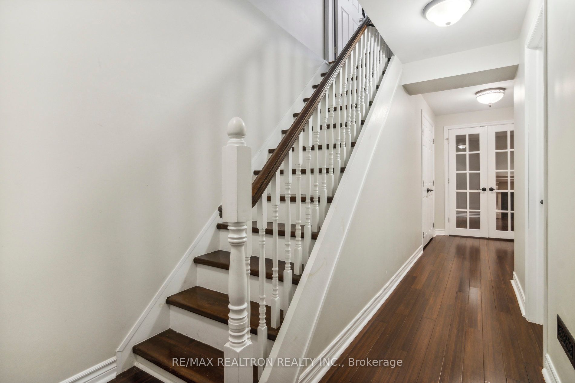 12 Baywell Cres