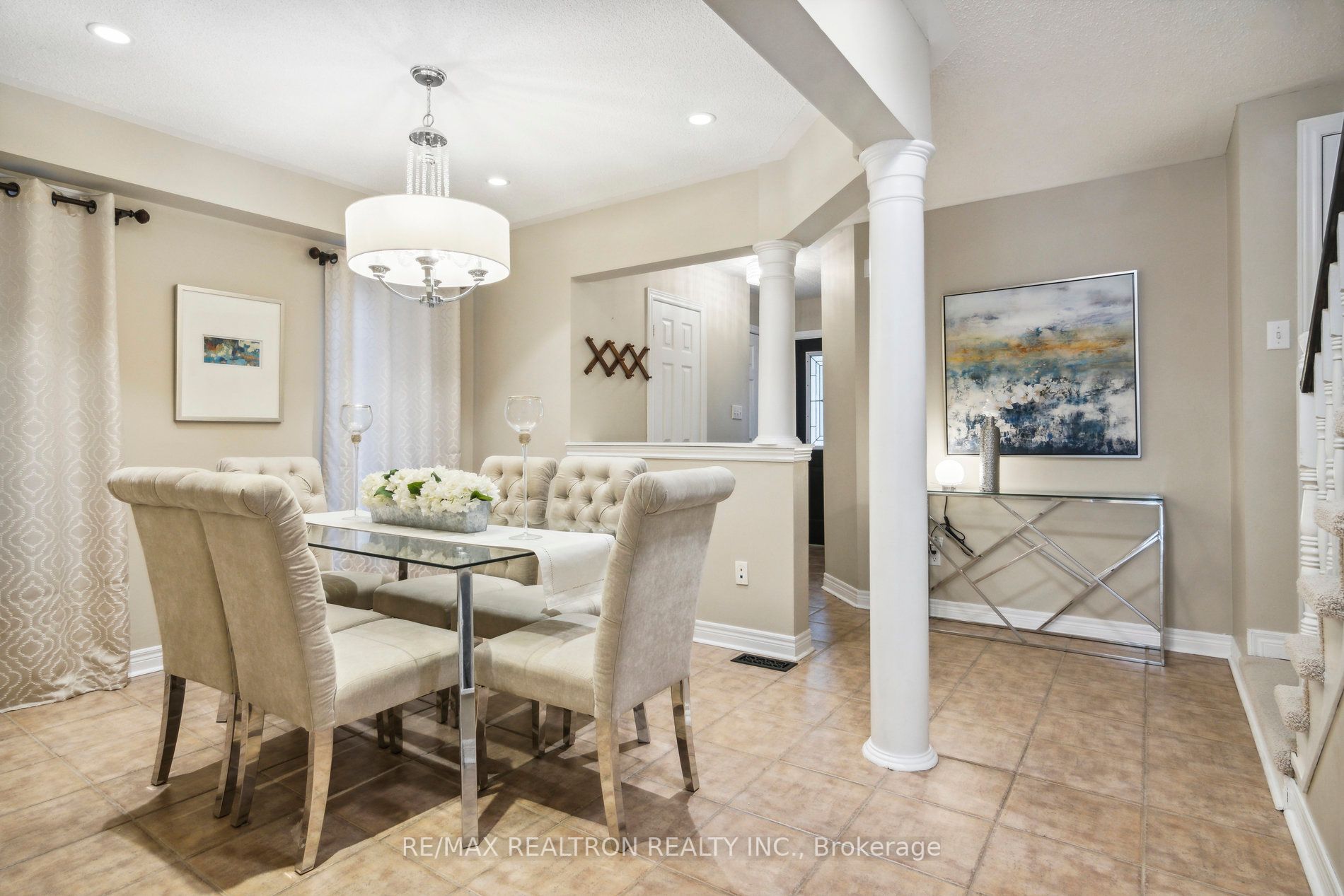 12 Baywell Cres