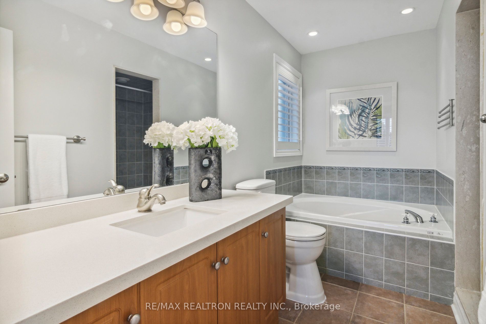 12 Baywell Cres