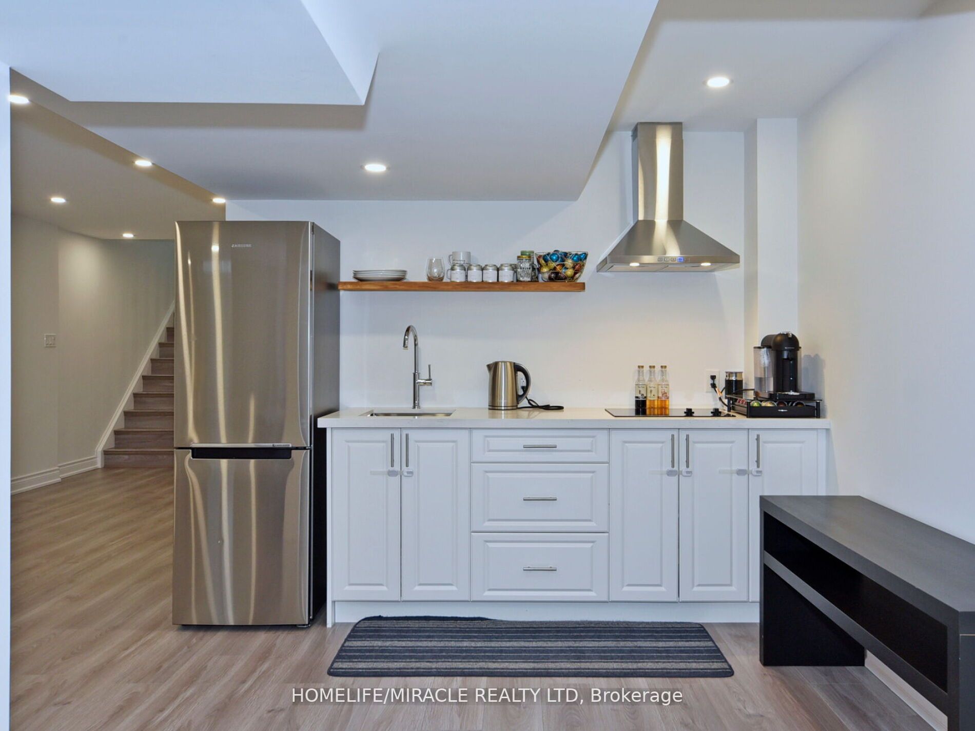 120 Black Maple Cres