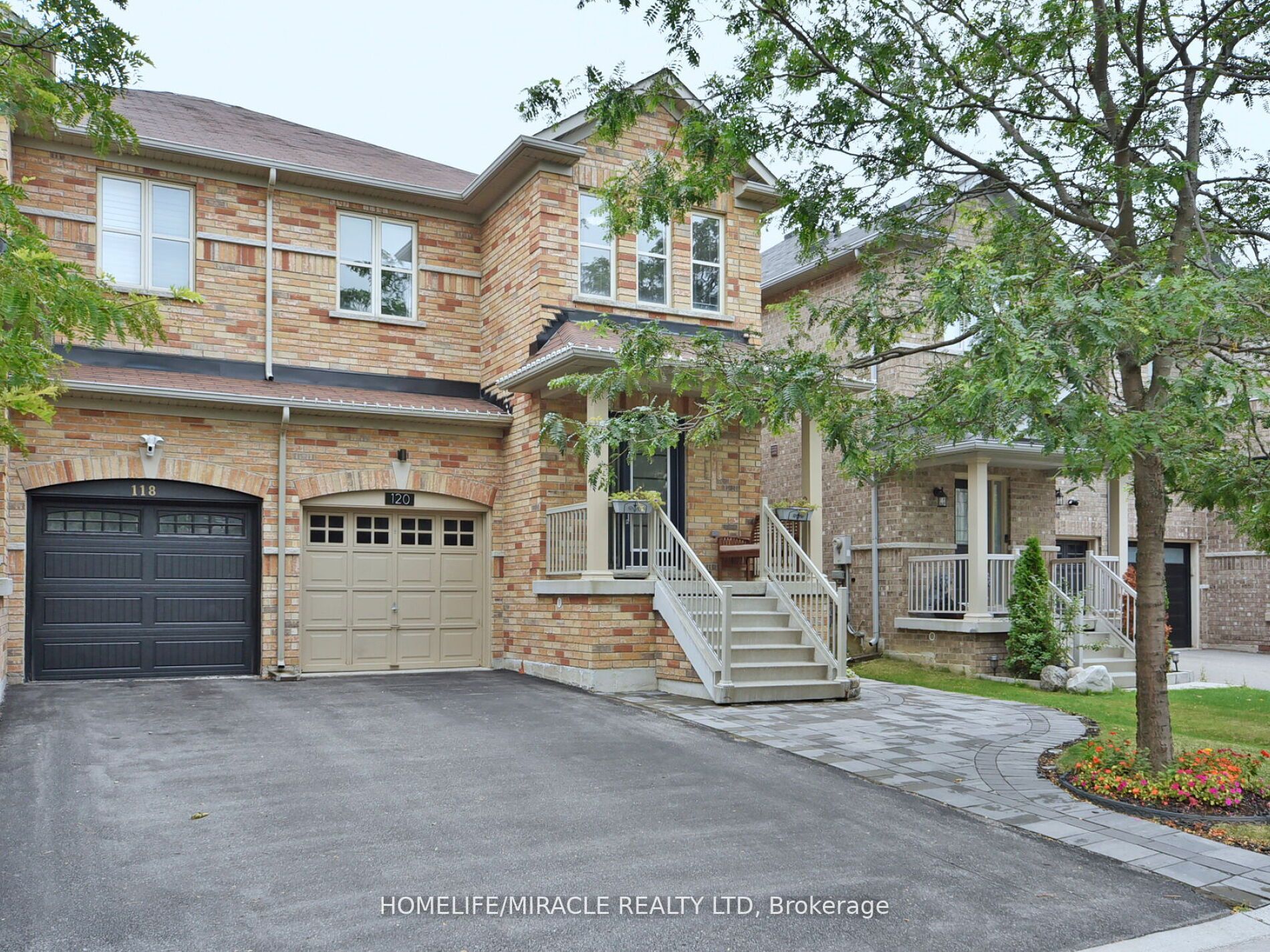 120 Black Maple Cres