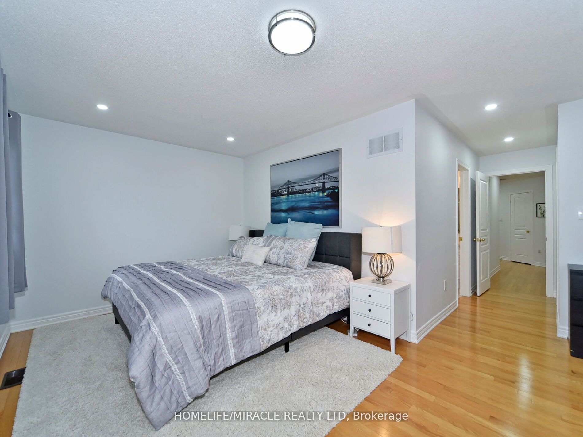 120 Black Maple Cres