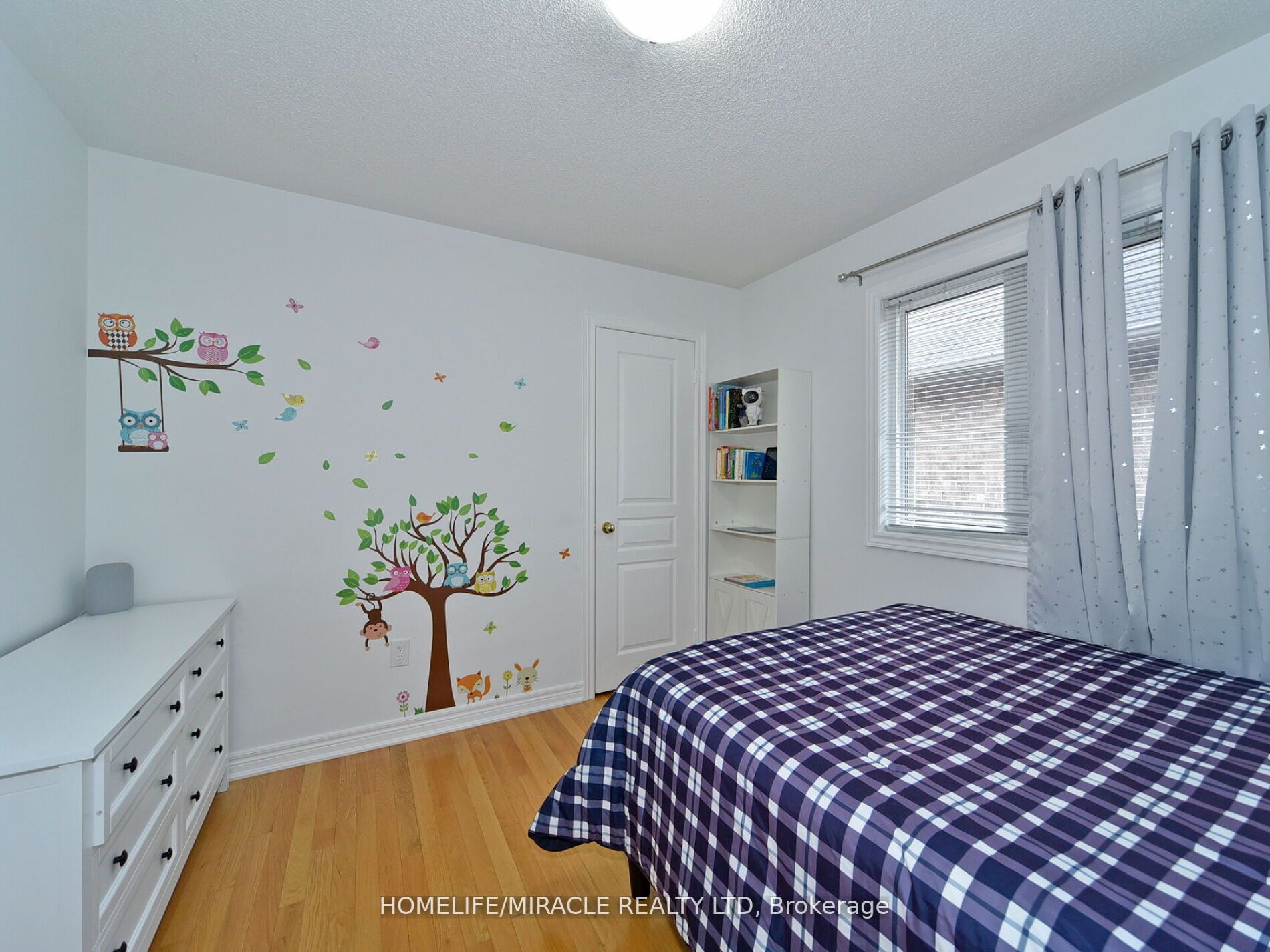 120 Black Maple Cres