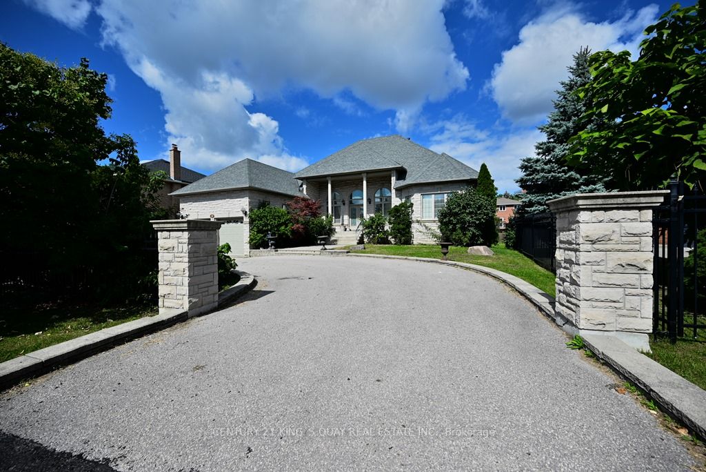 22 Garden Ave