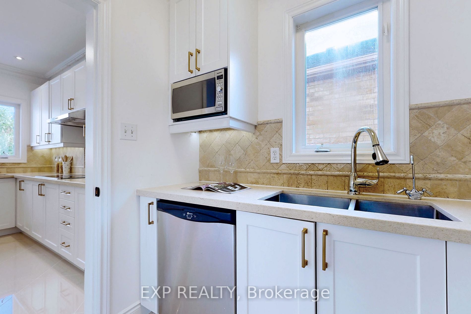 147 Toporowski Ave