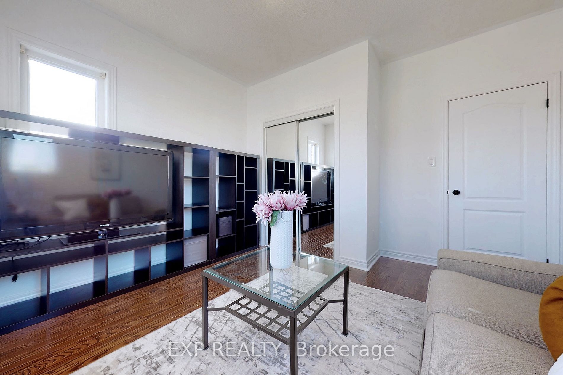 147 Toporowski Ave