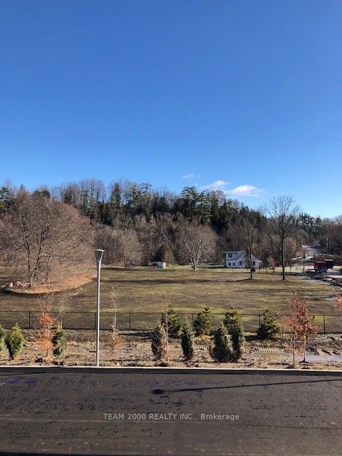 198 Pine Grove Road, #06