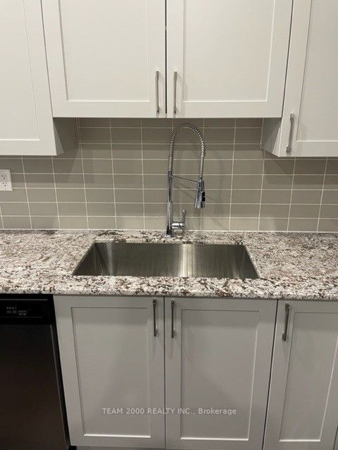 198 Pine Grove Road, #06