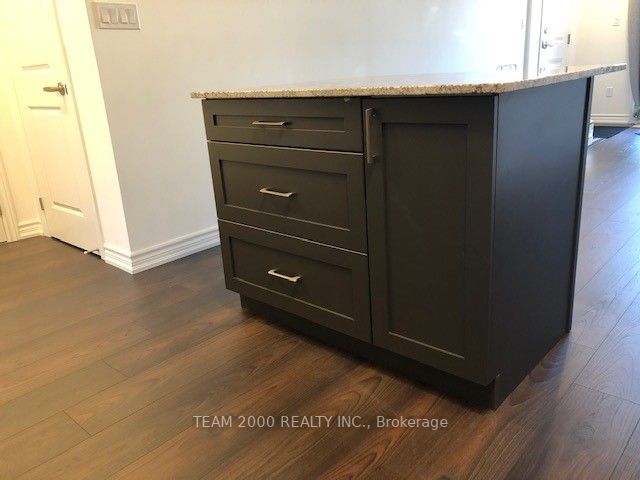 198 Pine Grove Road, #06